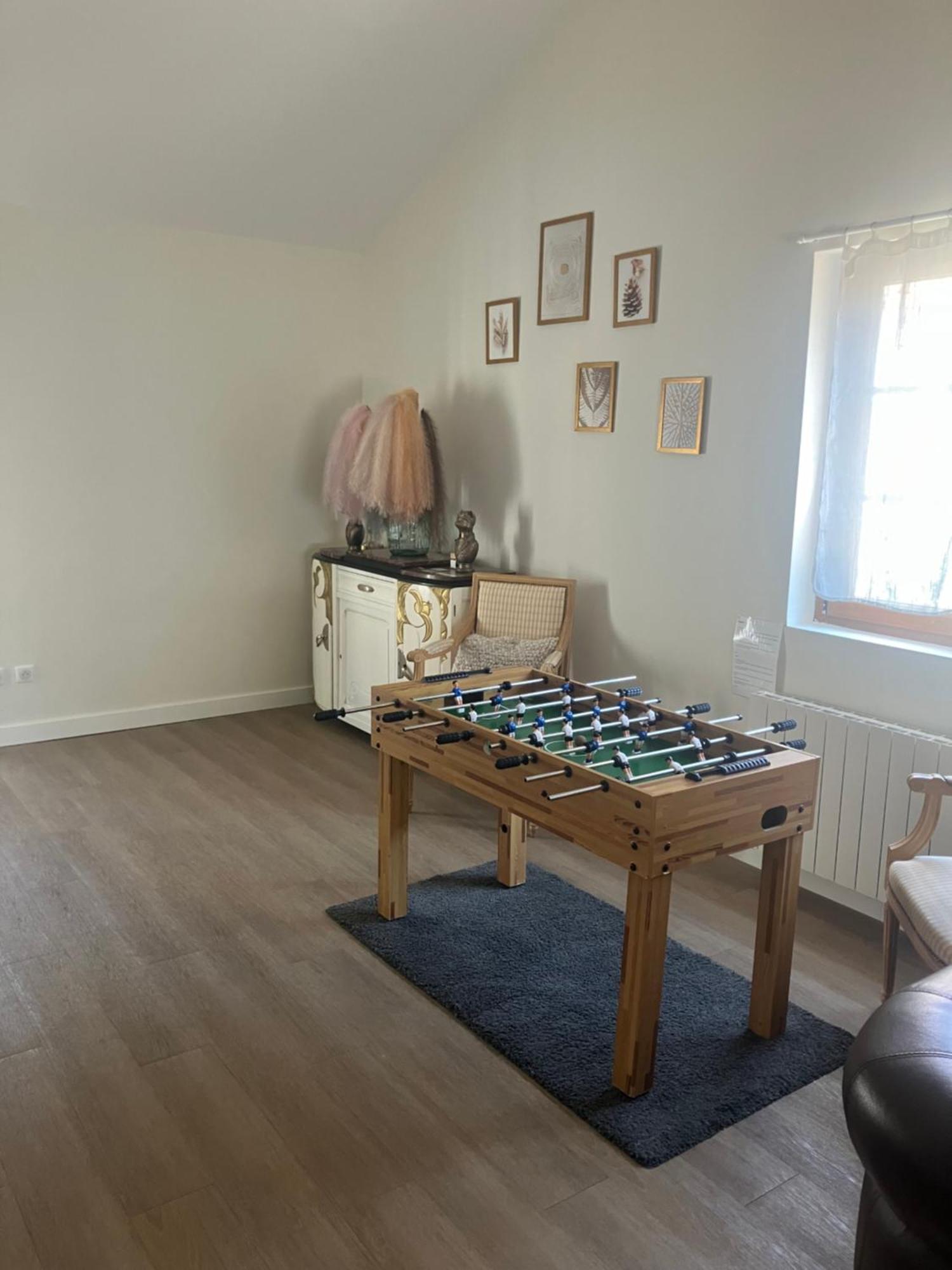 Le Carrosse, La Diligence, Centre Saint Jean De Losne Tarif 2Pers 1 Chambre, Tarif 4 Pers 2 Chambres Buitenkant foto
